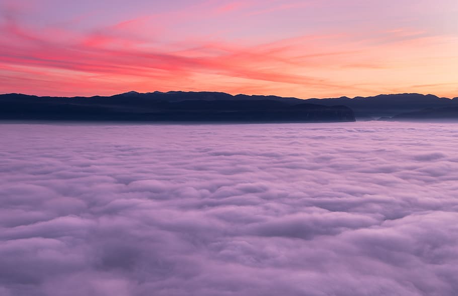 paesaggio, natura, cielo, sfondo, bellissimo, nuvole, Cloudscape, colorato, luce del giorno, drammatico, crepuscolo, nebbioso, nebbia, mattina, arancia, all'aperto, panorama, panoramico, viola, scenario, Alba, vista, bellezza nella natura, tramonto, nuvola - cielo, scenics - natura, scena tranquilla, la tranquillità, nessuno, colore rosa, colore arancione, montagna, acqua, cielo drammatico, idilliaco, cielo romantico, 5K