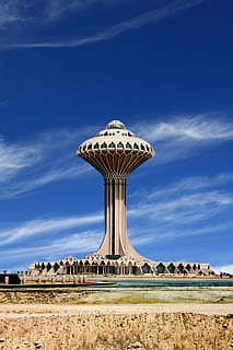 Wolke, Gebäude, Porträt, die Architektur, Himmel, Horizont, Blau, Turm, Konstruktion, Wahrzeichen, Struktur, Außen, Reise, gebaut, draussen, Strand, Ozean, Meer, Ufer, Wasser, wolke - himmel, Natur, Land, Tag, Sonnenlicht, keine Leute, Vergnügungspark, Freizeitpark Achterbahn, draußen, Kunst, Kultur und Unterhaltung, Sand, Reiseziele, Schönheit in der Natur, Szenen - Natur, Umgebung, trockenes Klima, 4K, CC0, gemeinfrei, lizenzfrei