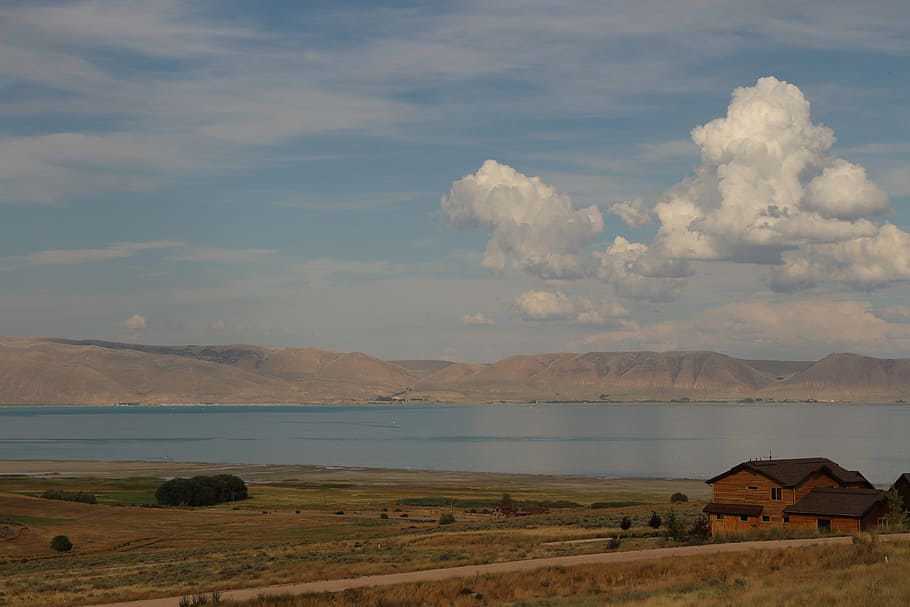 mraky, idaho, pole, dům, země, pole, Dům, hospodařit, krajina, zemědělství, otevřené pole, Amerika, nebe, Příroda, scénický, cestovat, usa, voda, venku, Stát, silnice, den, slunný, hora, boise, medvěd jezero, utah, dovolená, kopec, Západ, západní, kovboj, scén, mrak - nebe, nikdo, klid, scenics - příroda, krása v přírodě, klidné scény, životní prostředí, mimoměstské scény, pohoří, přistát, jezero, idylický, 5K