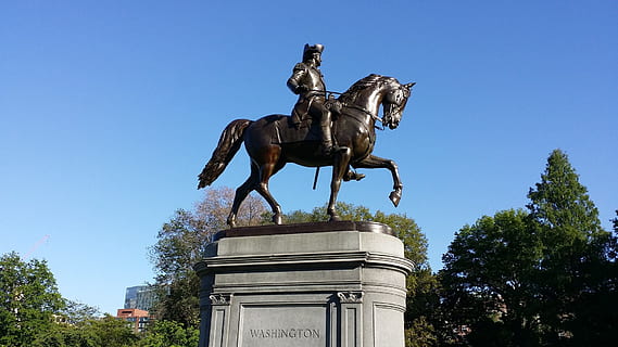 Boston, Washington, Statue, verbreitet, Pferd, Wahrzeichen, Park, Massachusetts, Boston Common, Öffentlichkeit, historisch, Monument, Innenstadt, Kunst und Handwerk, Skulptur, Darstellung, inländisch, Vieh, Haustiere, menschliche Darstellung, die Architektur, Säugetier, Himmel, männliche Ähnlichkeit, Denkmal, Tierwelt, Kreativität, klarer Himmel, Kunst, keine Leute, draußen, Regierung, 1080P, CC0, gemeinfrei, lizenzfrei