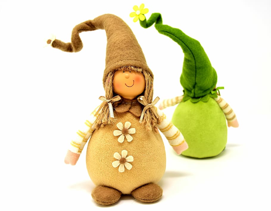 dos, verd, marró, vestits de gnome, felpa, joguines, imp, imp de primavera, bonic, deco, divertit, nan, dolç, figura, són, fons blanc, tir de l'estudi, a l'interior, tallar, celebració, representació, joguina, festa, representació humana, Nadal, nina, art i artesania, decoració, infància, decoració de Nadal, figureta, creativitat, vacances - esdeveniment, adorn de Nadal, 4K