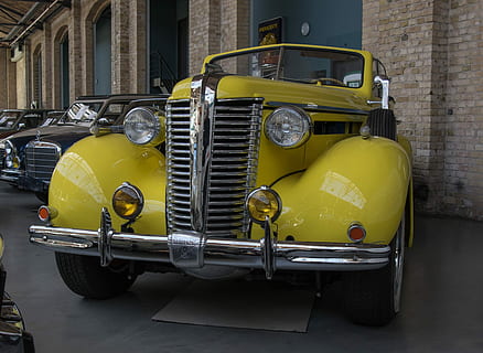 Auto, Buick, v8, Oldtimer, klassisch, Cabrio, Chrom, Vereinigte Staaten von Amerika, Gitter, Transportsystem, Fahrzeug, Fahrt, Transportmittel, Landfahrzeug, Retro-Stil, Transport, Gelb, stationär, die Architektur, gebaute Struktur, Kraftfahrzeug, Tag, Stadt, Gebäudehülle, keine Leute, Scheinwerfer, Straße, Reise, Metall, Jahrgang, 4K, CC0, gemeinfrei, lizenzfrei