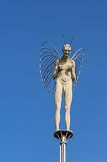 àngel, diable, estimada, dualitat, igualtat, dolent, cel, blau, estàtua, plantejat, superior, monument, cel clar, escultura, art i artesania, representació, representació humana, cap gent, vista d’angle baix, naturalesa, creativitat, semblança masculina, dia, artesania, metall, arquitectura, os, semblança femenina, a l'aire lliure, fons blau, 4K, CC0, domini públic, lliure de regalies