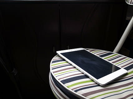 ipad, ipad mini2, stool, digital, fashion, apple, stripes, ios, honeycomb, data, indoors, no people, close-up, seat, technology, absence, table, publication, still life, mode of transportation, book, car, dark, black background, studio shot, shadow, music, household equipment, connection, 2K, CC0, public domain, royalty free