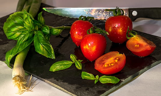 red, tomatoes, black, plate, sliced, orange, photo, spring onions, chopping board, food, vegetable, tomato, freshness, cooking, healthy Eating, food And Drink, domestic Kitchen, indoors, fruit, no people, wellbeing, leaf, plant part, herb, still life, close-up, wood - material, nature, green color, plant, 4K, CC0, public domain, royalty free