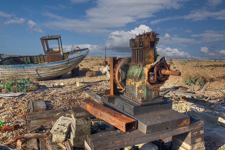 abandonat, vaixell, motor, mentida, costa a, costa a dungeness, Costa, dungeness, kent, Anglaterra, diversos, rovellat, vell, material de fusta, indústria, cap gent, a l'aire lliure, cel, núvol - cel, vaixell nàutic, dia, naturalesa, espatllat, obsoleta, transport, aixafar, declivi, història, terra, metall, deteriorament, el passat, manera de transport, arruïnat, 4K