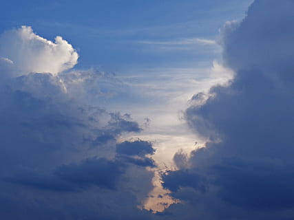 cer, natură, plafon de nori, nor, cer albastru, glomerulare, nori, albastru, alb, fundalul, razele, vreme, nori de ploaie, ceruri de nori, thundercloud, cloud kłębiasta, după furtună, razele soarelui, aură, nori întunecați, după ploaie, furtună, ploaie, nor - cer, numai cerul, Cloudscape, scenics, frumusețe în natură, liniște, scenice - natura, o scenă liniștită, vedere unghiulară joasă, nici o persoana, idilic, fundaluri, în aer liber, zi, cadru complet, veneraţie, apus de soare, meteorologie, wispy, 4K, CC0, domeniu public, fără drepturi de autor