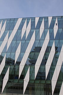 vidre, patró, rectangles, duplicació, spejlflade, casa de vidre, arquitectura, estructura construïda, exterior de l'edifici, vista d’angle baix, oficina, edifici, cap gent, exterior d’edifici d’oficines, vidre - material, modern, ciutat, cel, dia, reflexió, forma geomètrica, disseny, naturalesa, a l'aire lliure, gratacels, 4K, CC0, domini públic, lliure de regalies