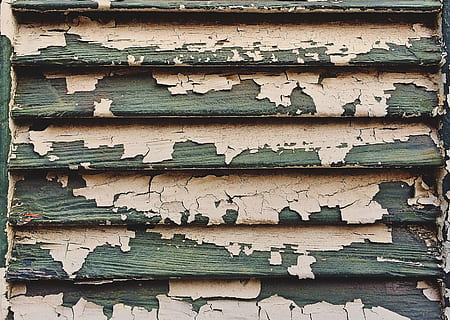 verde, maro, lemn, obturator, vechi, a picta, descompunere, ciobire, epocă, arhitectură, casă, fundaluri, cadru complet, deteriorat, lemn - material, îndepărtându-se, erodate, nici o persoana, texturată, stare proastă, dărâma, deteriorare, model, declin, spart, construită, abandonat, montare pe perete, învechit, în aer liber, ruinat, 2K, CC0, domeniu public, fără drepturi de autor