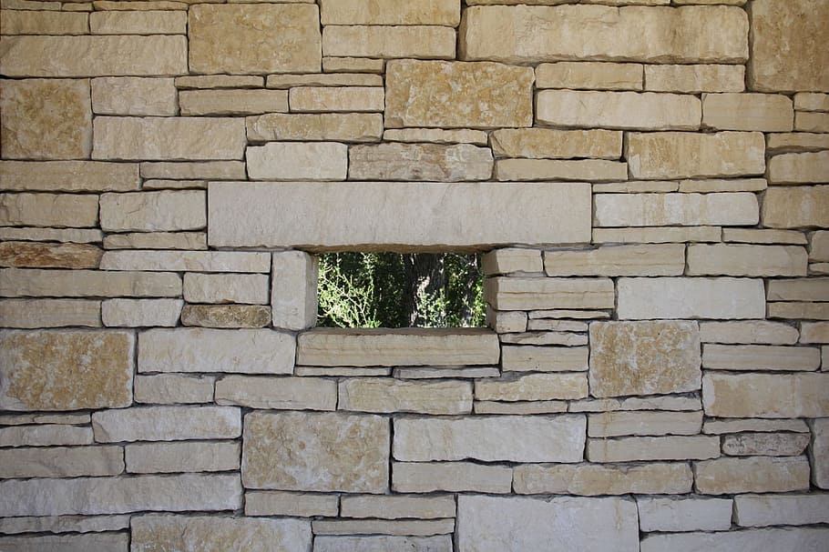 rectangular, paret de maó de forat, forat, paret de maó, roques, paret, fons, arquitectura, pedra, superfície, disseny, textura, paret de pedra, estructura, cap gent, dia, estructura construïda, primer pla, funció de construcció de parets, planta, maó, a l'aire lliure, naturalesa, patró, finestra, sòlid, marc complet, creixement, exterior de l'edifici, material de pedra, arruïnat, 1080P