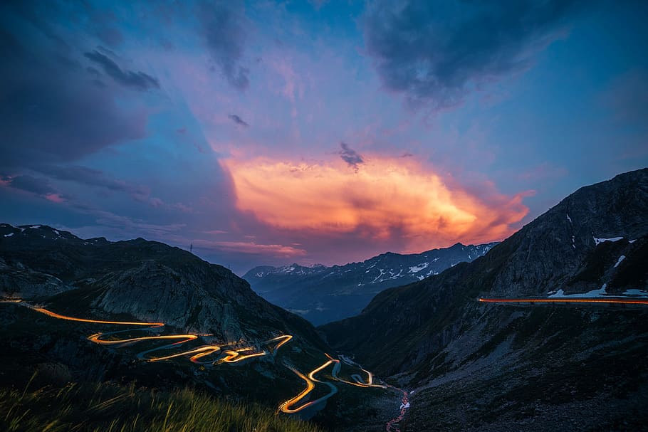 Timelapse fotografie, zigzag rutier, timp de noapte, fotografie cu fotografie, ușoară, rutiere, zori de zi, Munte, apus de soare, drum, cer, trecere de munte, tapet, desktop wallpapers, fundal de ecran, desktop backgrounds, imagini de fundal, tapet uimitor, nor, nori, acoperit de nori, scenice - natura, frumusețe în natură, nor - cer, de munte, transport, natură, o scenă liniștită, scenă non-urbană, mediu inconjurator, liniște, peisaj, nici o persoana, iluminat, amurg, culoare portocalie, noapte, în aer liber, 4K