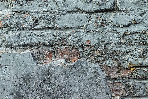 sfondo, struttura, parete, mattone, urbano, trama di mattoni, muro di mattoni, grunge, dipinto, mortaio, sfondi, caratteristica della parete, vecchio, materiale lapideo, modello, strutturato, intemperie, cemento, calcestruzzo, architettura, astratto, sporco, ruvido, screpolato, grigio, Materiale, architettura ed edifici, esterno dell'edificio, struttura costruita, fotogramma intero, nessuno, giorno, avvicinamento, all'aperto, danneggiato, corri giù, declino, deterioramento, rovinato, 4K, CC0, dominio pubblico, privo di copyright