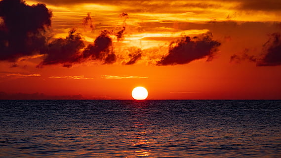 Sonnenuntergang, Ruhe, Wasser, Sonne, Himmel, Wolke, bei Dämmerung, Japan, Landschaft, Licht, Meer, Sonnenuntergang in Japan Japan, Okinawa, Küste, roter Sonnenuntergang, Abend, Ishigaki-Insel, Szenen - Natur, Schönheit in der Natur, Horizont über Wasser, Horizont, Dramatischer Himmel, wolke - himmel, orange Farbe, ruhige Szene, idyllisch, Natur, Land, Reiseziele, Umgebung, draußen, keine Leute, romantischer Himmel, 5K, CC0, gemeinfrei, lizenzfrei