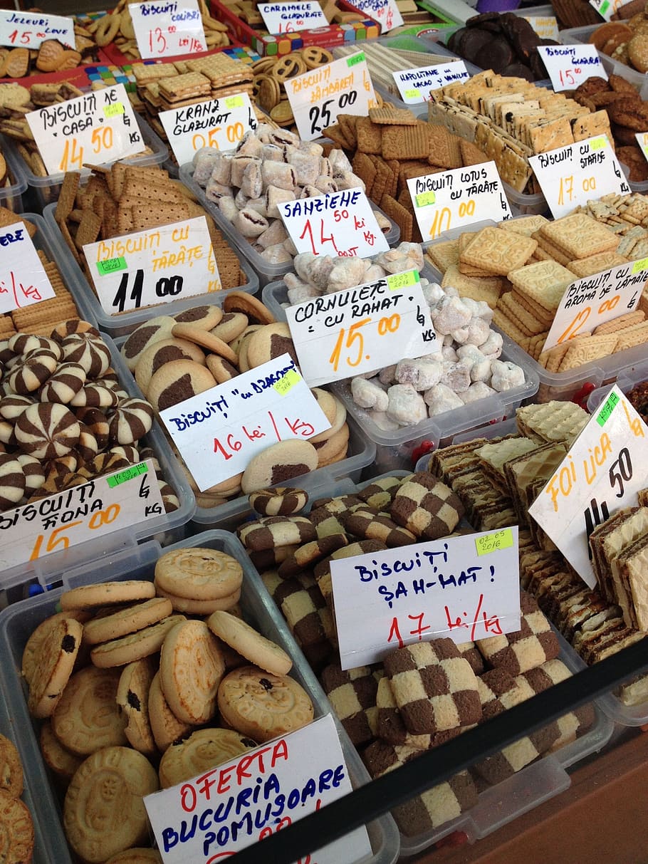 biscotti, mercato, dolci, Bucarest, Romania, cibo, cibo e bevande, abbondanza, testo, cartellino del prezzo, freschezza, variazione, in vendita, grande gruppo di oggetti, bancarella, vista dall'alto, scelta, Al dettaglio, comunicazione, nessuno, numero, mangiare sano, attività commerciale, sceneggiatura occidentale, 2K