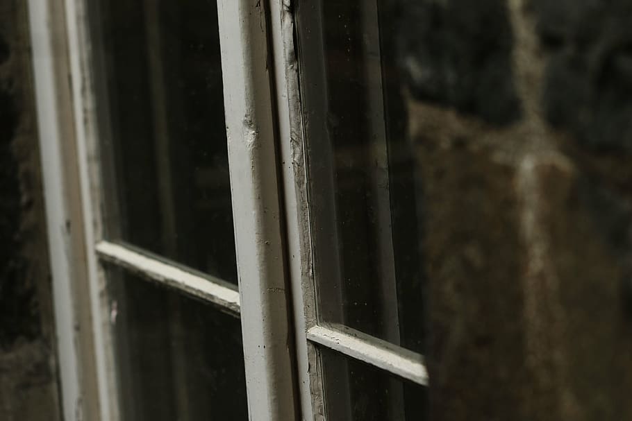 tinklelis, langas, pastatas, kadras, senas, architektūra, namas, nėra žmonių, Iš arti, sutelkti dėmesį į naujas žinias, atrankinis dėmesys, metalo, patalpose, dieną, mediena - medžiaga, saugumą, apsauga, stiklas - medžiaga, pastatyta struktūra, sienų kūrimo funkcija, pobūdį, nuskendo, bambuko augalas, 5K