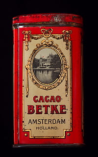 cacao, box, package, old, historic, retro, tin, container, red, text, communication, no people, close-up, western script, indoors, architecture, non-western script, script, focus on foreground, studio shot, antique, sign, metal, safety, weapon, cut out, wall - building feature, 1080P, CC0, public domain, royalty free