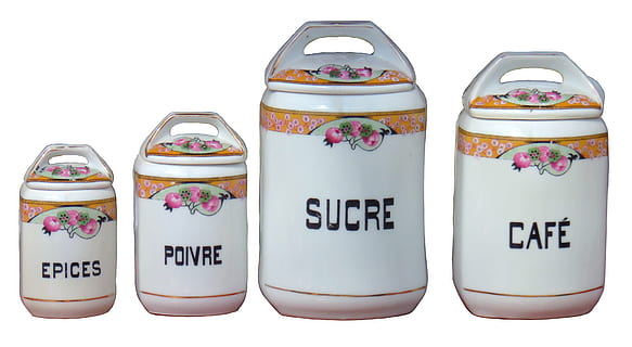 borcane de depozitare, ceramică, istoricește, recipient, vechi, vase, vas, pictat, fragil, mancare si bautura, alimente, fundal alb, studio shot, elimina, nici o persoana, în interior, variație, natură moartă, alegere, text, băutură, mâncat sănătos, gustare, eticheta, comunicare, echipamente de uz casnic, model floral, produs lactat, sticlă, 2K, CC0, domeniu public, fără drepturi de autor