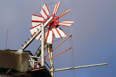 Mühle, Windmühle, Getreide mahlen, Himmel, Flügel, Niederländisch, Ostfriesland, empennage, Holz, wunderschönen, Hand erstellt, Stimmung, Flachwinkelansicht, Kraftstoff- und Stromerzeugung, Natur, Tag, klarer Himmel, keine Leute, die Architektur, Windkraftanlage, Maschinen, Industrie, Technologie, gebaute Struktur, Turbine, Windkraft, draußen, erneuerbare Energie, Umweltschutz, alternative Energie, Transport, industrielle Ausrüstung, 5K, CC0, gemeinfrei, lizenzfrei