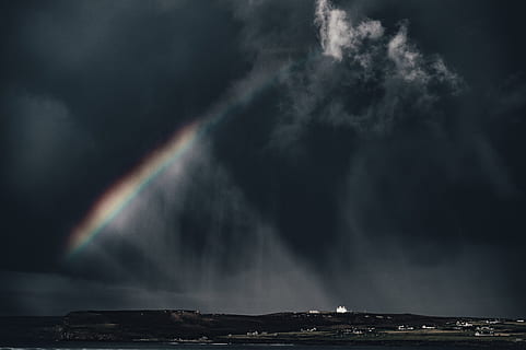 cidade, Sombrio, nuvens, montanha, arco Iris, céu, período noturno, tempestade, natureza, trovoada, nuvem - céu, mar, clima, noite, cloudscape, céu dramático, vento, azul, panorama, scenics, céu mal-humorado, ninguém, nublado, agua, ao ar livre, beleza na natureza, scenics - natureza, meio Ambiente, poder na natureza, Nuvem de tempestade, poder, cena não urbana, chuva, sinistro, 4K, CC0, domínio público, royalty free