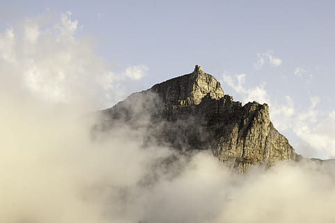 Nahaufnahmen, braun, Berg, Bergpfad, Wolken, Sonnenuntergang, Weg, Wanderweg, Südafrika, Löwenkopf, Tafelberg, Felsen, Natur, keine Leute, wolke - himmel, Tag, draußen, Himmel, Szenen - Natur, Schönheit in der Natur, Nebel, Rock, Gebirge, Land, Rock - Objekt, Landschaft, Umgebung, Geschichte, Reiseziele, die Vergangenheit, Gipfel, Nicht-städtische Szene, Klippe, 2K, CC0, gemeinfrei, lizenzfrei