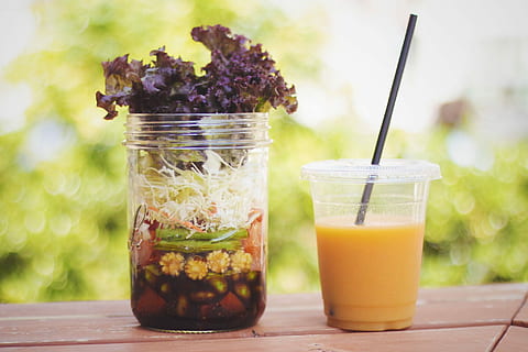 clear, plastic cup, juice, strap, beside, glass jar, flower, daytime, drink, fruit, food, freshness, summer, drinking Glass, glass - Material, nature, cocktail, green Color, healthy Eating, food and drink, wellbeing, drinking straw, refreshment, table, straw, glass, jar, focus on foreground, no people, household equipment, close-up, healthy lifestyle, breakfast, 1080P, CC0, public domain, royalty free