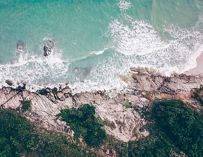 Antenne, Fotografie ansehen, Wellen, Foto, Strand, Bäume, Ozean, Welle, Rock, Wald, Baum, Grün, aqua, klar, von oben nach unten, Luftaufnahme, Drohnenansicht, Reise, samule, dji, samui, Wasser, Meer, Bewegung, Wassersport, High Angle View, Sport, Rock - Objekt, Schönheit in der Natur, Surfen, Tag, Natur, Land, solide, plantschen, Leistung, Kraft in der Natur, draußen, brechen, 4K, CC0, gemeinfrei, lizenzfrei