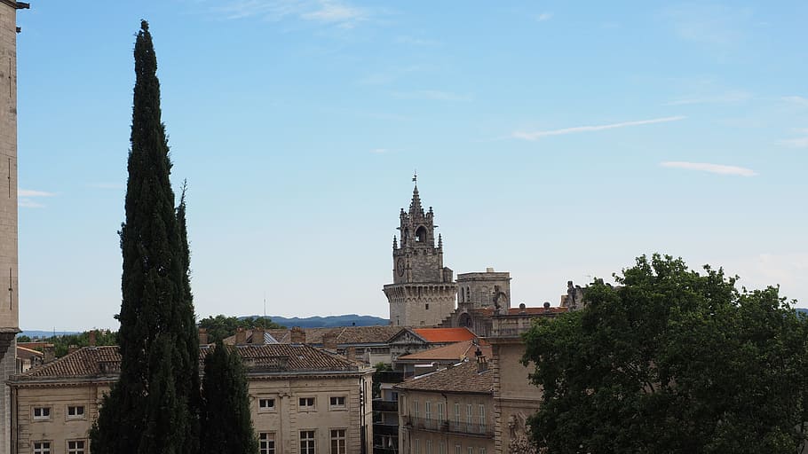 avignon, klokke tårn, tårn, ur, tårn, tour de jacquemart, tour d 'horloge, himmel, ingen mennesker, dag, arkitektur, træ, udendørs, bygning udvendig, bygget struktur, bygning, plante, natur, fortiden, by, historie, religion, rejsemål, sted for tilbedelse, rejse, tro, turisme, Spir, 4K
