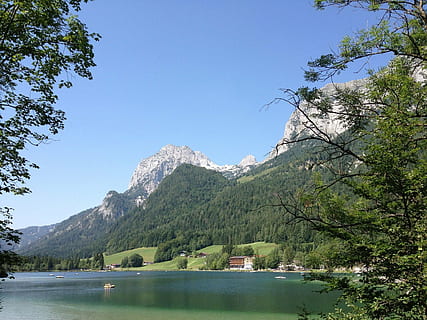 hintersee, Austria, ramsau, árbol, montaña, lago, naturaleza, scenics, día, cordillera, Pino, nadie, cielo, agua, planta, belleza en la naturaleza, paisajes - naturaleza, tranquilidad, cielo limpio, escena tranquila, escena no urbana, idílico, color verde, al aire libre, 1080P, CC0, dominio público, libre de derechos