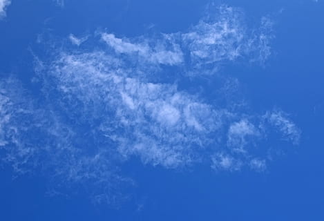 nuvole fantasiose, Cloudscape, skyscape, natura, nuvole, tempo metereologico, luminosa, fantasioso, cieli, cielo, nuvola - cielo, blu, sfondi, bellezza nella natura, atmosfera, vento, ambiente, Colore bianco, scenics - natura, nessuno, all'aperto, clima, luce del sole, luce - fenomeno naturale, pulito, wispy, meteorologia, sfondo blu, 5K, CC0, dominio pubblico, privo di copyright