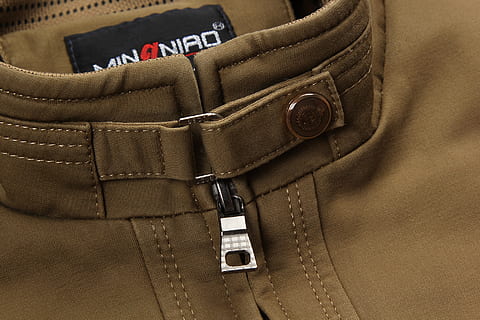 caqui, chaqueta, escote, bolso, nadie, cuero, Moda, ropa, adentro, equipaje, de cerca, ropa casual, comunicación, cultura de las artes y entretenimiento, antecedentes, marrón, texturizado, naturaleza muerta, cremallera, etiqueta, foto de estudio, saco, accesorio personal, 5K, CC0, dominio público, libre de derechos