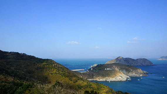 klitschko, sigui o no, k, mar, naturalesa, blau, aigua, escenics, horitzó sobre l’aigua, escenics - natura, terra, platja, bellesa a la natura, cel, cap gent, muntanya, tranquil·litat, escena tranquil·la, medi ambient, núvol - cel, línia de costa, paisatge, a l'aire lliure, escena no urbana, badia, 1080P, CC0, domini públic, lliure de regalies