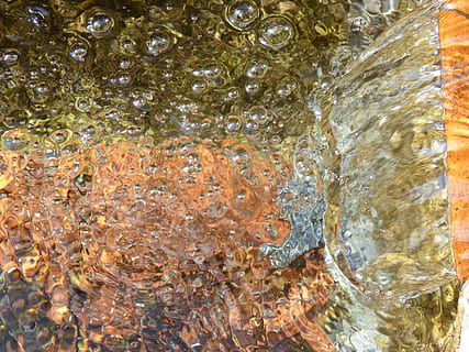 proud, zdroj, sladká voda, bubliny, čistá voda, cano, texturou, pozadí, celý rám, detail, nikdo, Příroda, voda, pevný, Skála, minerální, vzor, rock - objekt, moře, geologie, bublina, krystal, kámen - objekt, venku, den, oblázek, čistý, 4K, CC0, veřejná doména, bez autorských práv