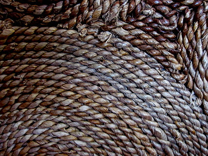 cesta, natural, textura, modelo, diseño, antiguo, superficie, áspero, cuerda, antecedentes, de cerca, material, fotograma completo, texturizado, nadie, textil, día, naturaleza muerta, patrón natural, abundancia, al aire libre, Arte y artesanía, gran grupo de objetos, vista de alto ángulo, marrón, lana, piel de animal, cuero, efecto texturizado, 2K, CC0, dominio público, libre de derechos