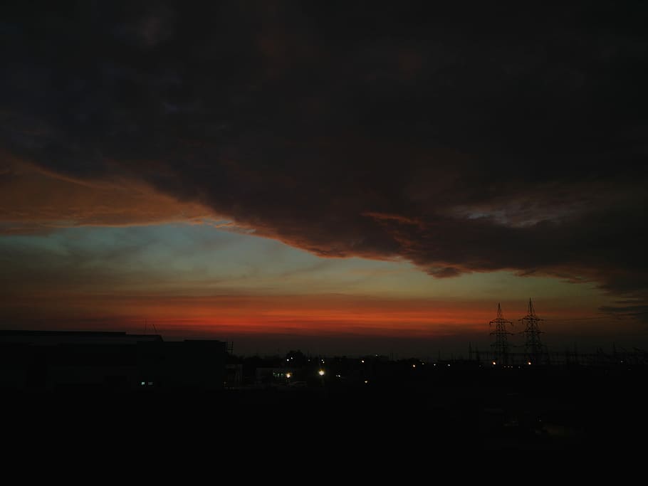 เวทมนตร์บางอย่าง, ตอนเย็น, : D, ภาพพระอาทิตย์ตก, เมฆ, ท้องฟ้า, พระอาทิตย์ตกดิน, เจ้าอารมณ์, ภาพเงา, ไฟ, มืด, สีแดง, เมฆ - ท้องฟ้า, สถาปัตยกรรม, โครงสร้างที่สร้างขึ้น, ภายนอกอาคาร, เมือง, ไม่มีคน, อาคาร, สีส้ม, ธรรมชาติ, ความงามในธรรมชาติ, cityscape, Scenics - ธรรมชาติ, กลางแจ้ง, พายุ, ท้องฟ้าที่น่าทึ่ง, ส่องสว่าง, หน่อ, เป็นลางไม่ดี, 4K