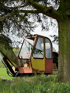 Bagger, Baumaschine, Schrott, alt, Schaufel, Pflanze, Natur, Baum, Feld, Land, Gras, Transport, Transportmittel, Tag, keine Leute, verlassen, Wachstum, draußen, Landfahrzeug, beschädigt, obsolet, Himmel, Baumstamm, Kofferraum, 2K, CC0, gemeinfrei, lizenzfrei