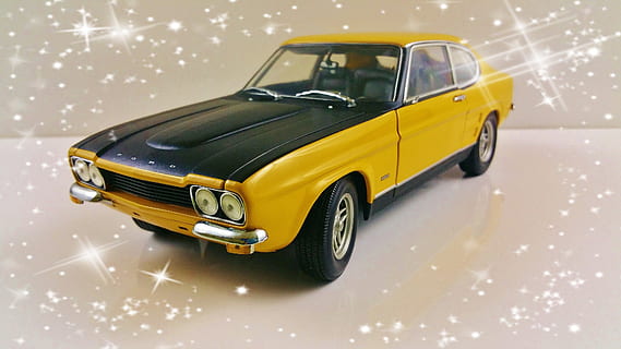 capri, auto, modello, vecchi tempi, veicoli, modello di auto, giocattoli, modo di trasporto, veicolo a motore, mezzi di trasporto, giallo, veicolo terrestre, in stile retrò, Taxi, nessuno, la neve, inverno, nevicando, macchina vintage, strada, viaggio, movimento, temperatura fredda, città, bufera di neve, 2K, CC0, dominio pubblico, privo di copyright