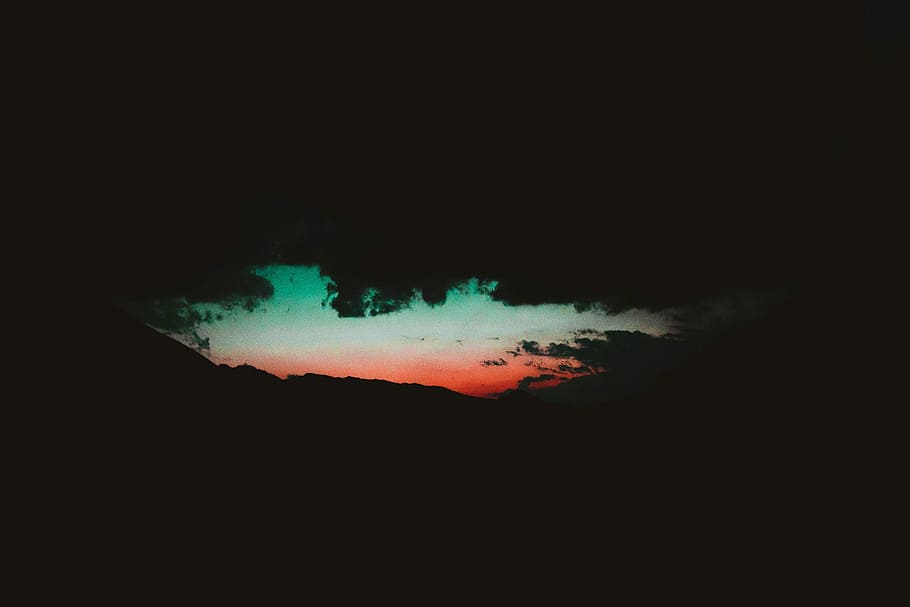 uten navn, himmel, grønn, rød, Sky, mørk, sky - himmel, ingen folk, skjønnhet i naturen, natur, kopiere plass, natt, silhouette, utendørs, hav, ro, oransje farge, vann, naturskjønnhet - natur, idylliske, rolig scene, lav vinkel visning, belyst, 2K