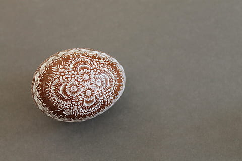 Ei, kruszonka, Oppeln, Ostern, Handwerk, die tradition von, Folklore, Süßes Essen, Studioaufnahme, kopieren sie platz, Süss, drinnen, gebacken, Dessert, direkt darüber, grauer Hintergrund, keine Leute, grau, einzelnes Objekt, Essen und Trinken, Lebensmittel, Kuchen, farbiger Hintergrund, fertig für den Verzehr, Frische, Muster, ausgeschnitten, Versuchung, 4K, CC0, gemeinfrei, lizenzfrei