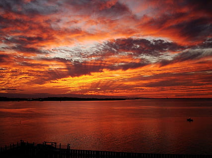 intitulado, asombroso, naranja, gris, nubes, puesta de sol, cielo, agua, color naranja, paisajes - naturaleza, nube - cielo, belleza en la naturaleza, tranquilidad, escena tranquila, mar, cielo dramático, naturaleza, idílico, reflexión, escena no urbana, nadie, silueta, al aire libre, cielo romantico, 1080P, CC0, dominio público, libre de derechos