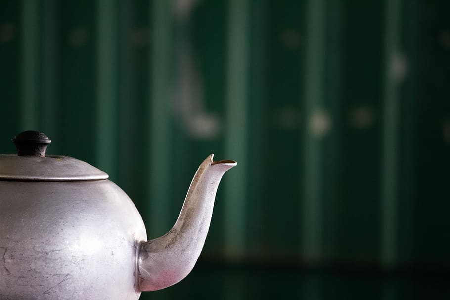 pentola, Locale, ristorante, grigio, inossidabile, pentola d'acciaio, teiera, tè, caldo, metallo, cucina, acqua, Tailandia, asium, cibo, baccello, bere, bruciatore, caffè, concentrarsi sulle conoscenze acquisite, giorno, mano umana, mano, parte del corpo umano, parte del corpo, persone, dito umano, dito, natura, persone reali, un animale, stili di vita, attività di svago, all'aperto, Esprimere a gesti, braccia alzate, braccio umano, 2K