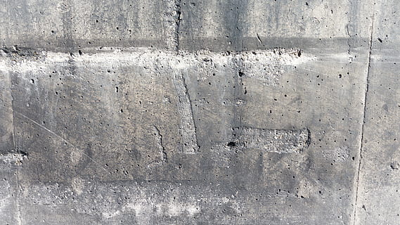 superfície de formigó gris, textura, fons, disseny, paret, marques, brut, grunge, angoixat, esgarrapades de formigó tacades, concret, funció de construcció de parets, patró, ciment, vell, gris, aspre, resum, estructura construïda, marc complet, arquitectura, resistent, cap gent, primer pla, paret de formigó, exterior de l'edifici, dia, a l'aire lliure, Color blanc, fons abstractes, efecte texturat, paret de pedra, color plata, 5K, CC0, domini públic, lliure de regalies