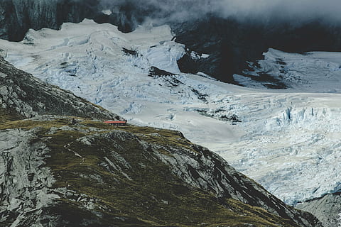 bianca, verde, montagna, la neve, montanaro, nube, cielo, vertice, cresta, paesaggio, natura, valle, rocce, inverno, picco di montagna, ghiaccio, Paesaggi, all'aperto, temperatura fredda, bellezza nella natura, scenics - natura, la tranquillità, ambiente, scena non urbana, scena tranquilla, montagna innevata, giorno, congelato, catena montuosa, nessuno, idilliaco, Colore bianco, formazione, 5K, CC0, dominio pubblico, privo di copyright