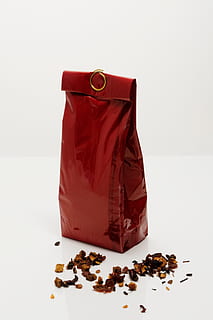 tee, Teezeit, Getränk, Geschirr, heisses Getränk, Früchtetee, Teemischung, mischen, Essen und Trinken, weißer Hintergrund, drinnen, Studioaufnahme, Lebensmittel, Stillleben, keine Leute, Frische, rot, Nahansicht, geröstete Kaffeebohne, kopieren sie platz, Container, Tabelle, Süßes Essen, braun, transparent, Vorbereitung, Kaffee, Genuss, Versuchung, 2K, CC0, gemeinfrei, lizenzfrei