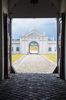 mål, kloster, input, gateway, historisk, gammel, indtag, arkitektur, bygget struktur, bygning udvendig, himmel, dag, bue, ingen mennesker, vejen frem, religion, retning, fortiden, historie, bygning, natur, sted for tilbedelse, spiritualitet, rejsemål, indgang, sky - himmel, tro, udendørs, 5K, CC0, offentligt domæne, royaltyfrie
