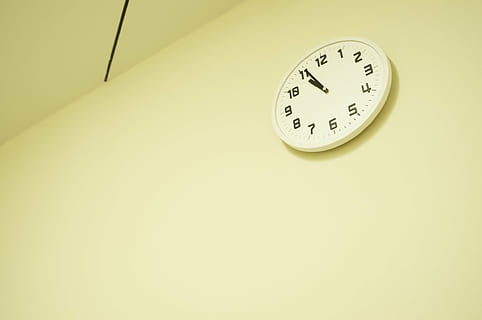 round, white, wall clock, 10:55, clock, time, promise, test, study, night shift, office workers, company, office, indoors, clock Face, copy space, instrument of time, deadline, wall - building feature, no people, studio shot, number, minute hand, single object, low angle view, urgency, night, clock hand, accuracy, waiting, checking the time, 1080P, CC0, public domain, royalty free