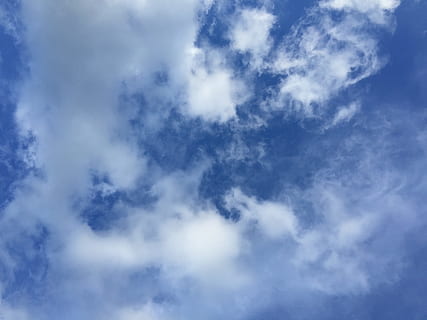 langit, awan, biru, awan - langit, latar belakang, cloudscape, lingkungan Hidup, keindahan di alam, alam, suasana, tidak ada orang, angin, langit yang dramatis, scenics - alam, warna putih, fenomena cahaya - alami, mendung, langit murung, di luar rumah, gelap, terang, iklim, abstrak, bersih, meteorologi, latar belakang abstrak, 2K, CC0, domain publik, bebas royalti