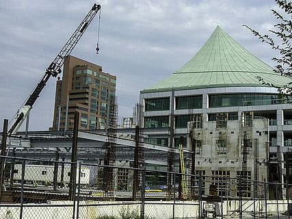 Entwicklung, Louisville, Kentucky, Hochbau, Louisville, Kentucky, Gebäude, Konstruktion, Fotos, gemeinfrei, Vereinigte Staaten, Baustelle, Baugewerbe, gebaute Struktur, Kran - Baumaschinen, Industrie, die Architektur, Gebäudehülle, Gerüst, städtische Szene, stehlen, Bautätigkeit, wolke - himmel, Himmel, Tag, keine Leute, Maschinen, Natur, unvollständig, draußen, Stadt, Flachwinkelansicht, Baumaschinen, 720P, CC0, gemeinfrei, lizenzfrei