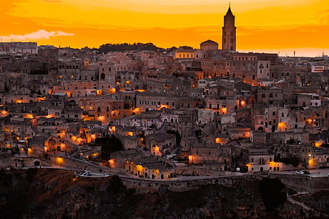 Foto, beleuchtet, Stadt, Stadtfoto, Sonnenuntergang, Stadtbild, Dämmerung, die Architektur, berühmter Platz, Nacht-, städtische Szene, Italien, städtische Skyline, Europa, draußen, Reiseziele, Gebäudehülle, gebaute Struktur, Himmel, Gebäude, orange Farbe, Geschichte, Natur, die Vergangenheit, Wohngegend, keine Leute, Tourismus, Reise, 4K, CC0, gemeinfrei, lizenzfrei