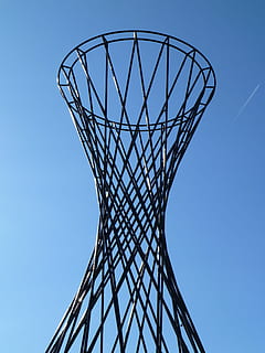 architektura, pomnik, hiperboloida, bary, metal, stal, słońce, czarny, niebieski, niebo, Monachium, dzielnica, wieża, niski kąt widzenia, sport, czyste Niebo, dzień, Natura, żadnych ludzi, zbudowana struktura, na dworze, obręcz do koszykówki, koszykówka - sport, połączenie, wzór, światło słoneczne, projekt, krata, kształt, bezpośrednio poniżej, 4K, CC0, domena publiczna, darmowe zdjęcia
