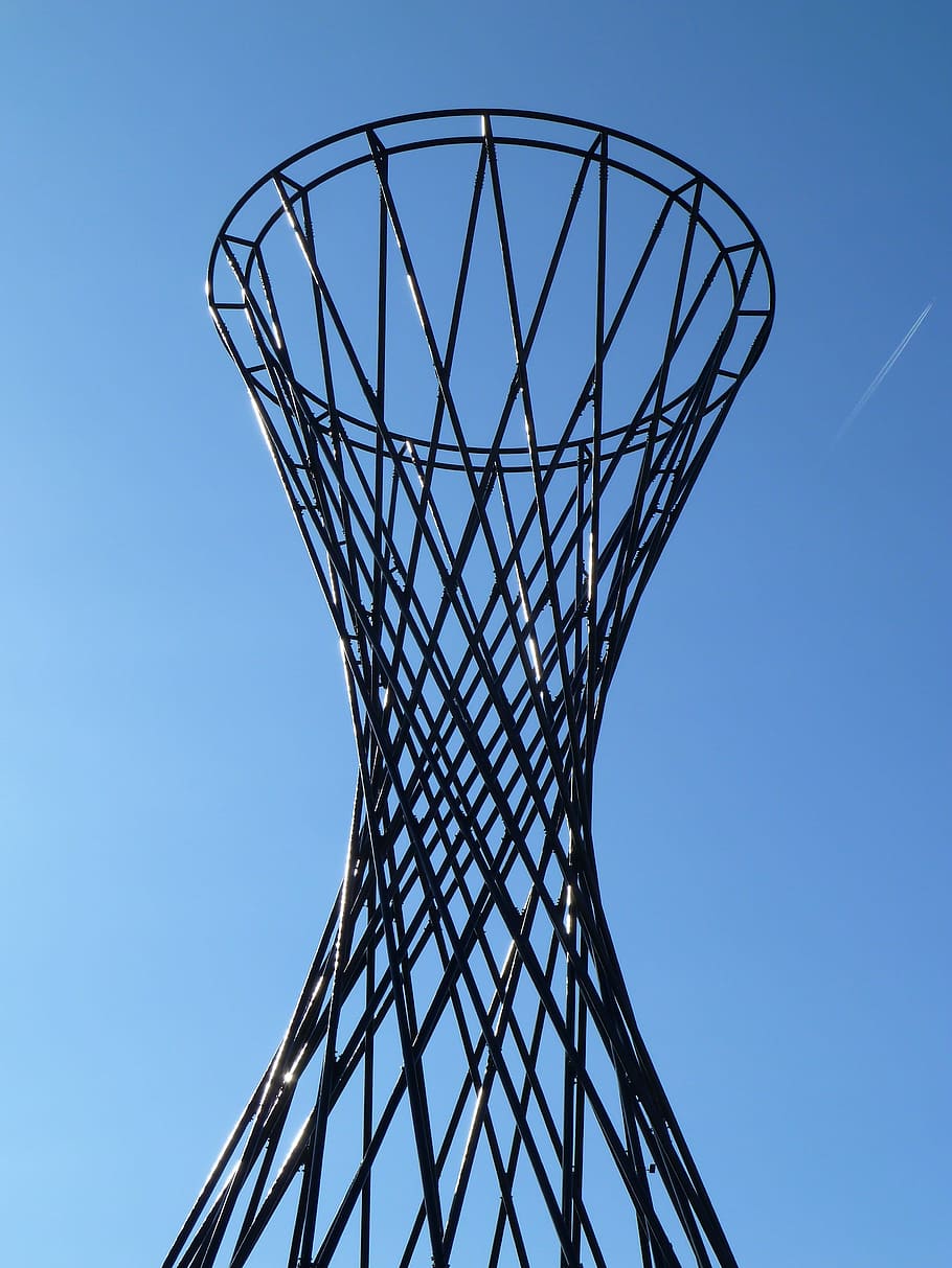 architektura, pomnik, hiperboloida, bary, metal, stal, słońce, czarny, niebieski, niebo, Monachium, dzielnica, wieża, niski kąt widzenia, sport, czyste Niebo, dzień, Natura, żadnych ludzi, zbudowana struktura, na dworze, obręcz do koszykówki, koszykówka - sport, połączenie, wzór, światło słoneczne, projekt, krata, kształt, bezpośrednio poniżej, 4K